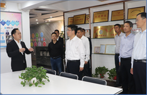 安康市委常委、統(tǒng)戰(zhàn)部部長寇全安一行來安康德隆公司調(diào)研指導